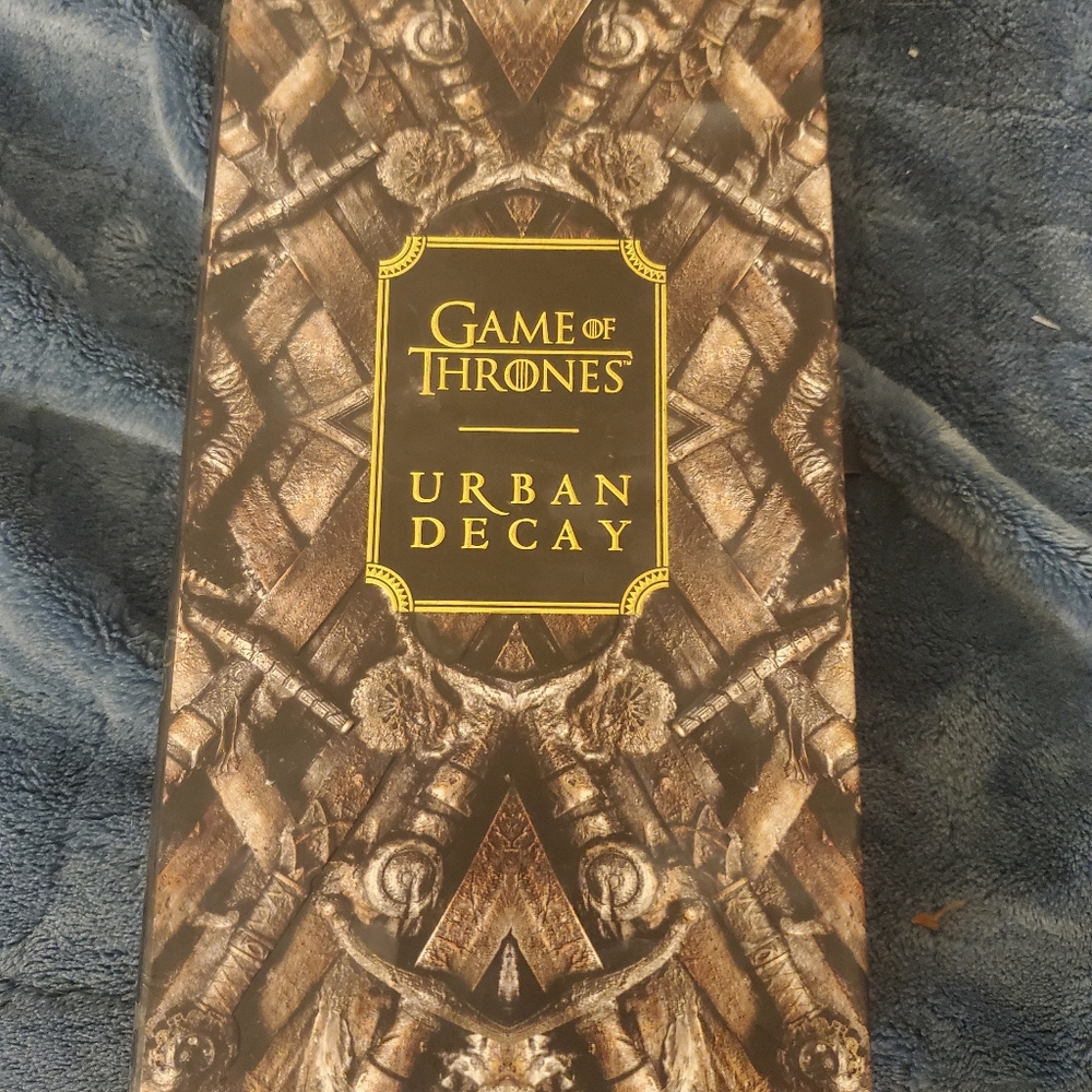 Urban Decay Game of Thrones Palette